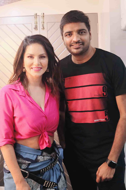 Sunny Leone Shooting Spot Snaps from her upcoming Tamil film Oh My Ghost featuring Sathish