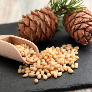 Pine nuts benefits