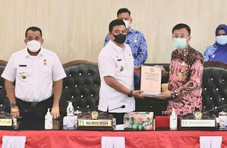 Bobby Nasution Sampaikan Rancangan APBD 2022 Dalam Rapat Paripurna DPRD Medan: Diproyeksikan Rp6,27 Trilun Lebih