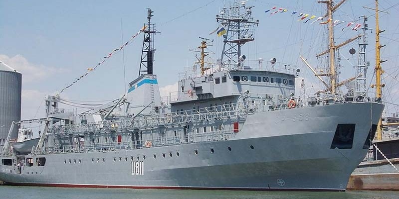 Судно ВМСУ, що отримало пробоїну у Зміїного, після ремонту стане протимінним кораблем