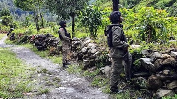 Satu Brimob Terserempet Peluru Saat Kontak Senjata Dengan KKB di Kiwirok Papua