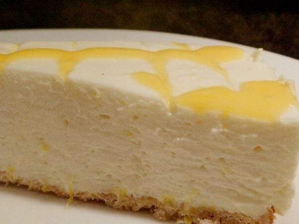 Kek keju lemon tanpa bakar.