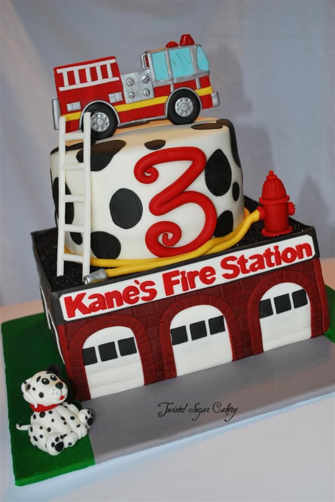 firetruck birthday cakes