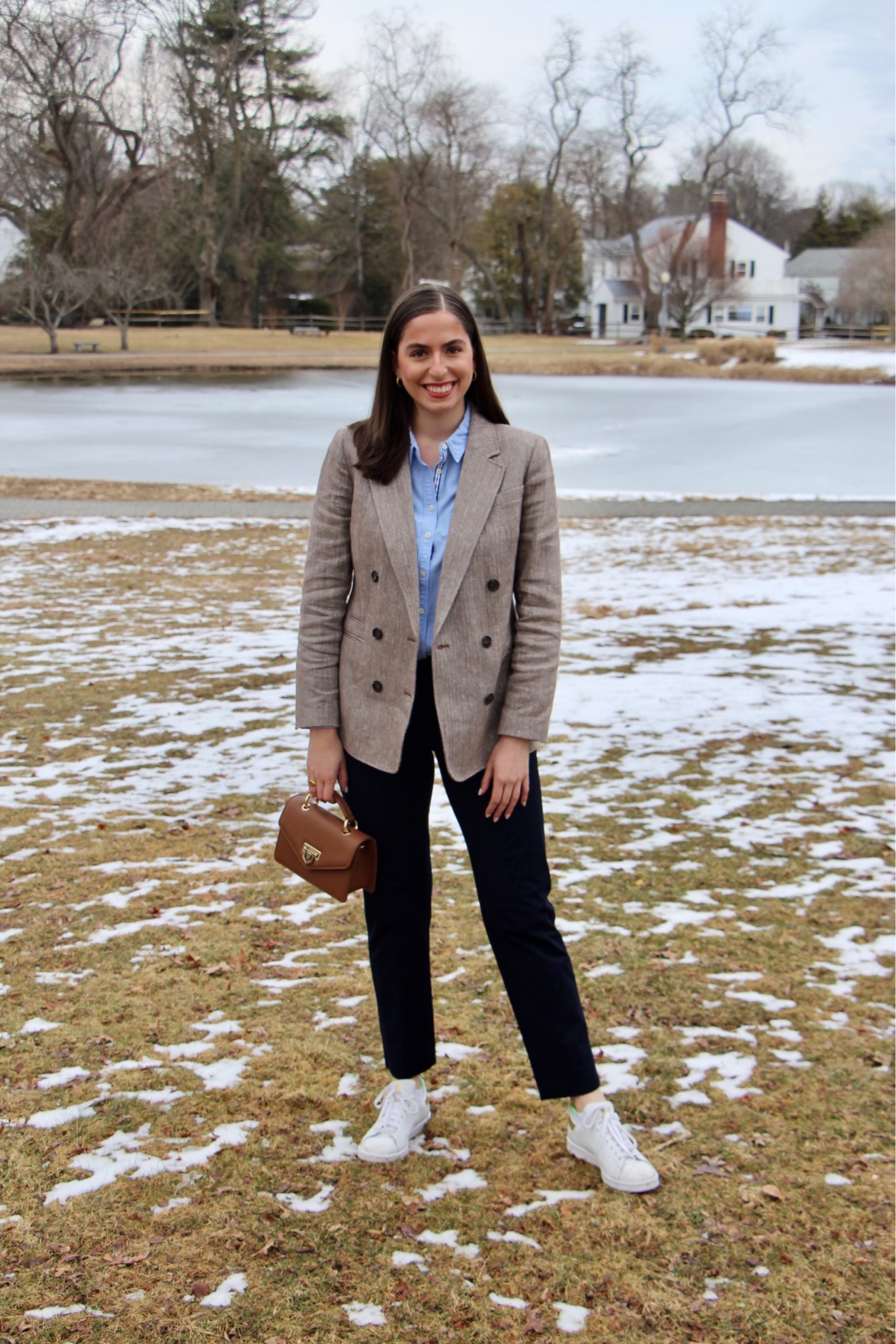 double breasted blazer, menswear inspired look, blazer, tweed blazer, white sneakers, workwear, business casual, office outfit