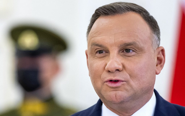 Il presidente polacco è infetto 2 settimane dopo aver preso il booster