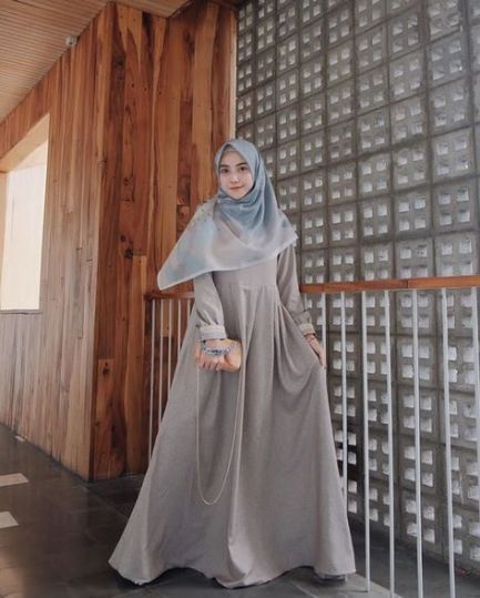 10 Model OOTD Dress Remaja yang Simpel