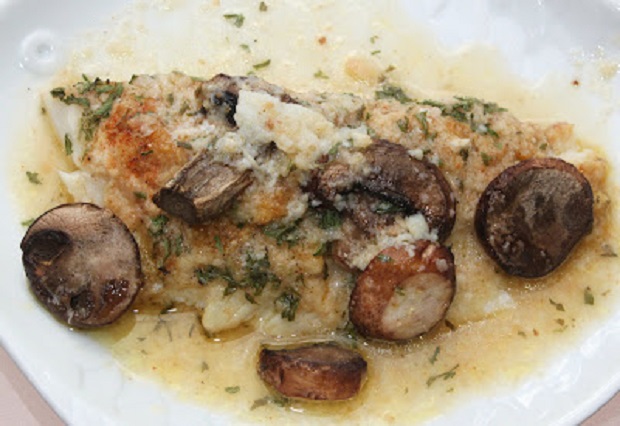 Amaretto Baked Cod Filets with Mushrooms