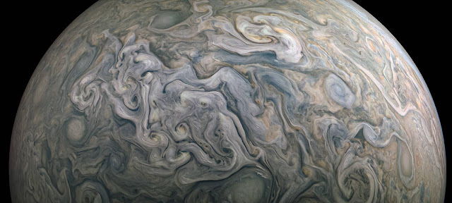 Nasa’s $1 Billion Jupiter Probe Sends Back Stunning New Photos of Jupiter