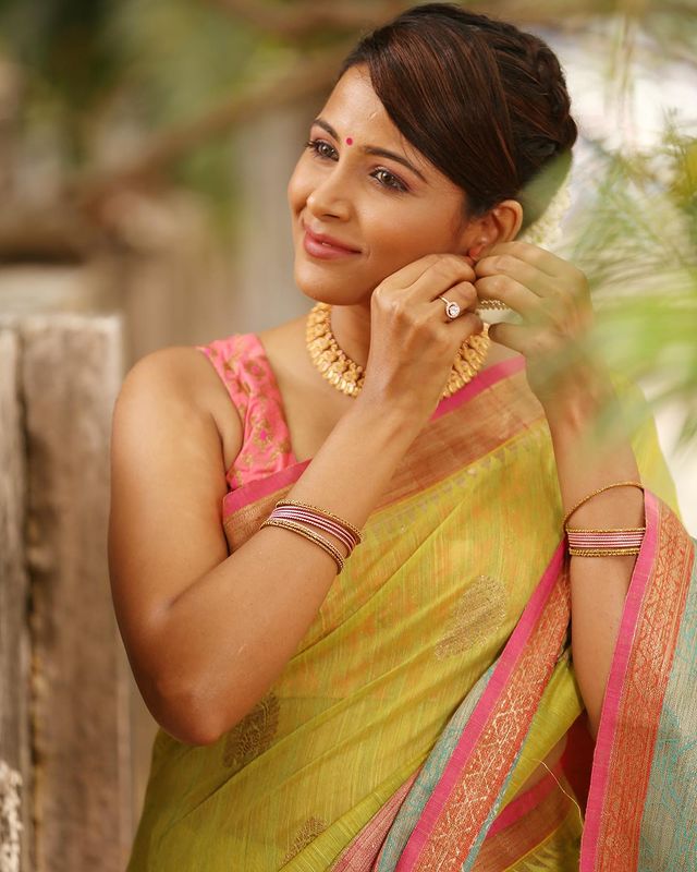 Subhiksha Actress Photos