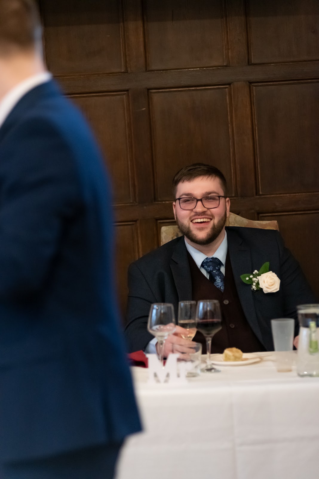 Groom laughs at best man's speech Groom laughs at best man's speech