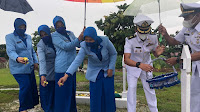 Dalam Rangka HUT Ke-76 Armada RI Tahun 2021, Lanal Batam Ziarah dan Tabur Bunga di Taman Makam Pahlawan Batam