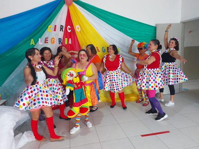 POÇO BRANCO: Professoras da Creche Maria Mateus fizeram  entrega do oitavo caderno  com o tema circo e lancheiras referente ao dia das crianças