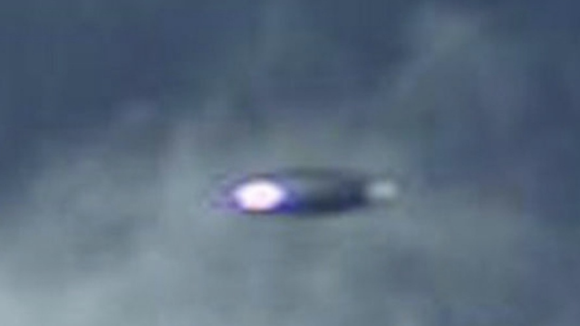 Doctor filmed the sky for years and actually succeeded in filming UFOs.