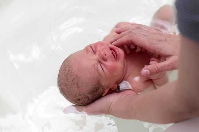 When can a Newborn be Bathed? - ALICE CLINIC