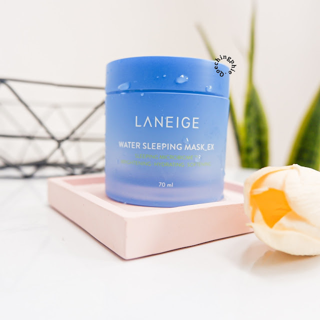 LANEIGE Water Sleeping Mask EX dapat menjaga keseimbangan dan kelembapan kulit wajah secara intensif pada waktu tidur malam hari, cocok untuk semua jenis kulit.
