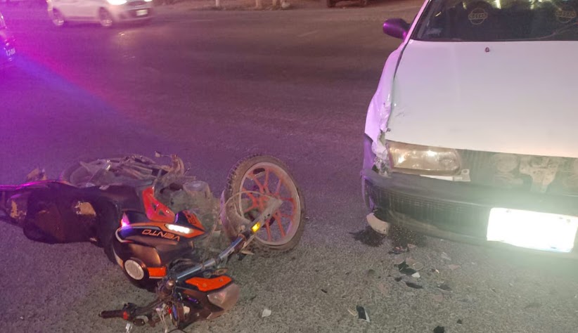 Nicaragua: Motociclista es ser impactado por un automóvil en Jalapa, Nueva Segovia