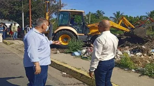 Sedemaul recolecta diez toneladas diarias de basura en Lagunillas