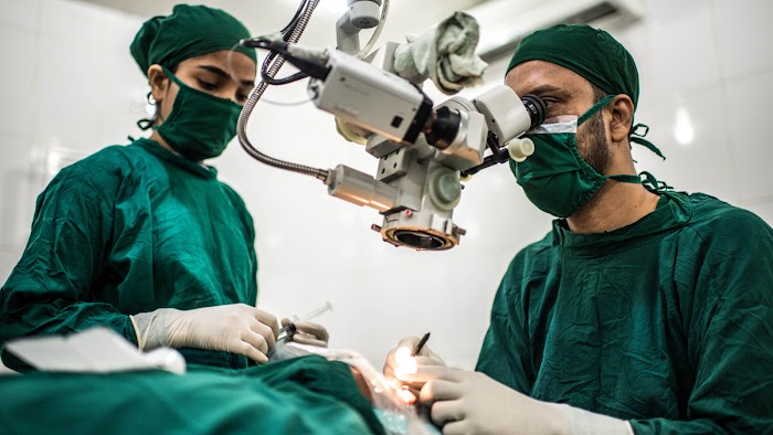 Top 10 Best Cataract Surgery in Ahmedabad