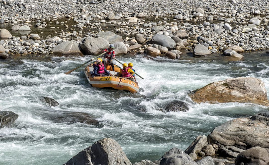 river rafting in manali - travelwithsd