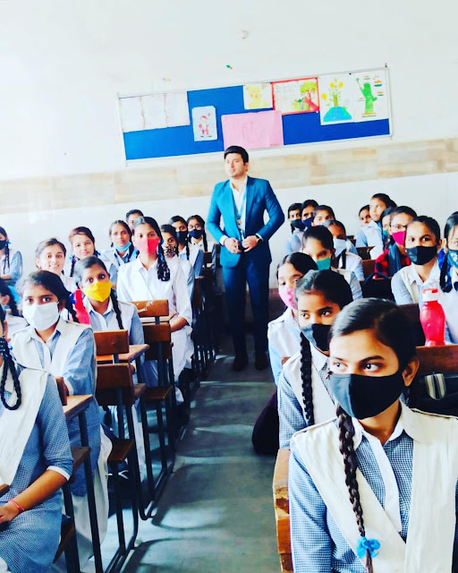 Are educational institutions again going to be closed? Shafqat Mahmood recent announcement about Educational institutions