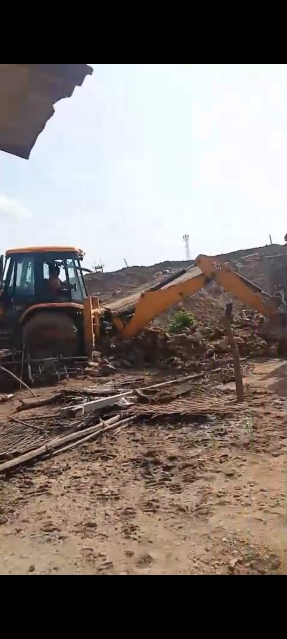 महामार्ग निर्माण करणारी जीआरआय कंपनी द्वारे विनामोबदला शेतकऱ्याचा घरावर ताबा करण्याचा आरोप