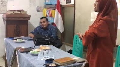 Ketua Yayasan SMA Surya Bakti Apresiasi Siswa yang Begabung Bengkel Literasi Rakyat Sumbar