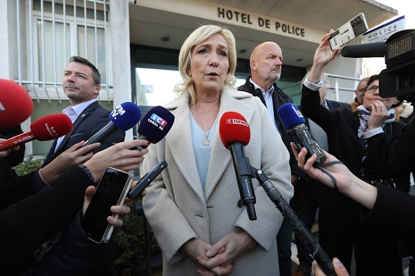 [VIDEO] « Ni surenchère ni outrance ! » : face à la presse, Marine Le Pen prend le contre-pied d’Eric Zemmour