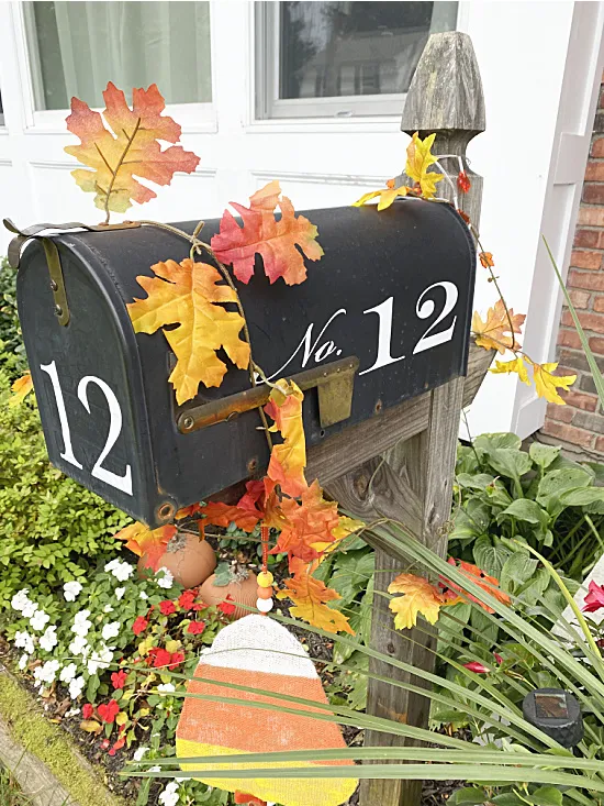 mailbox with leaves