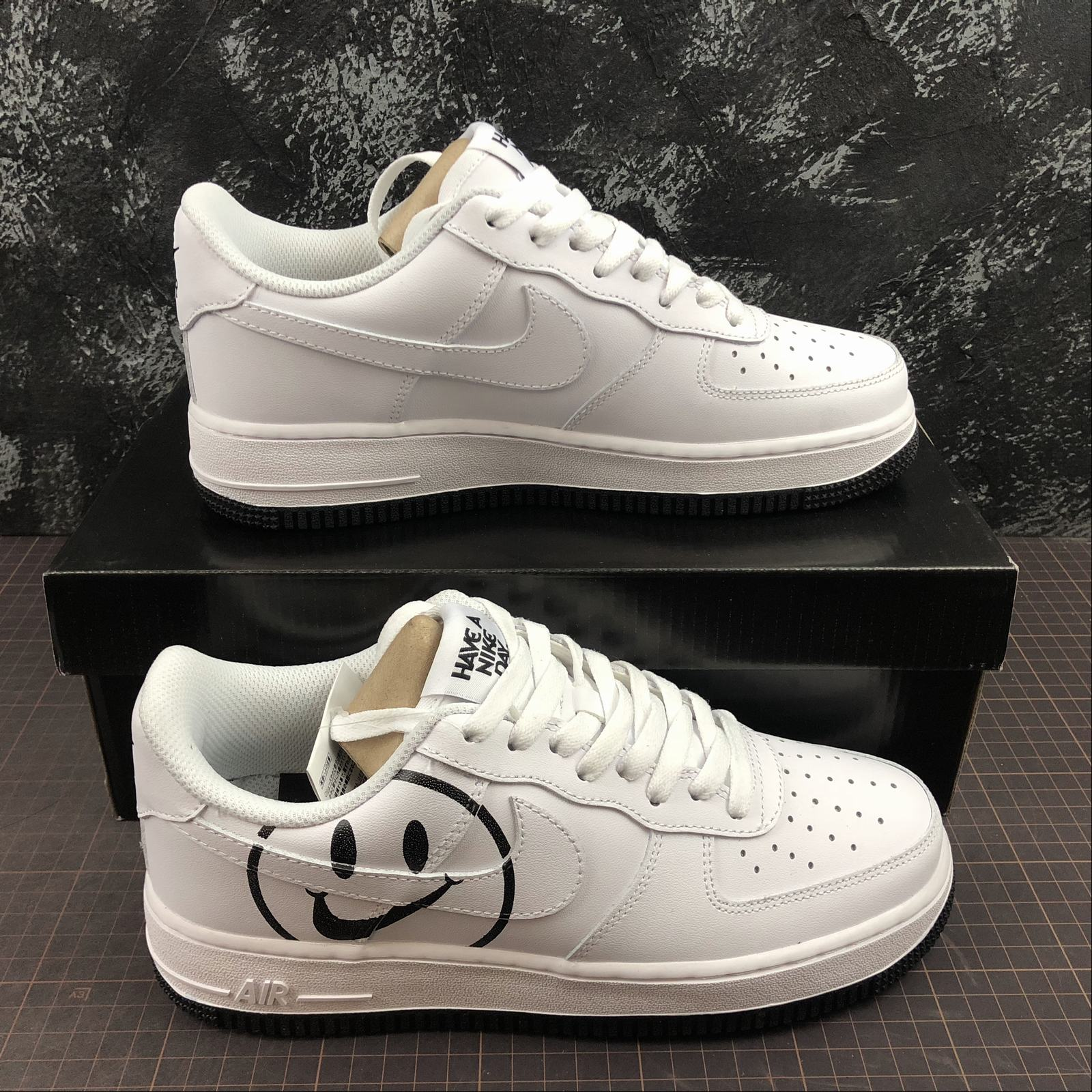 SNEAKERS POR MENOS DE 3000