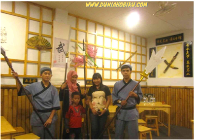 suasana restoran kungfu village resto