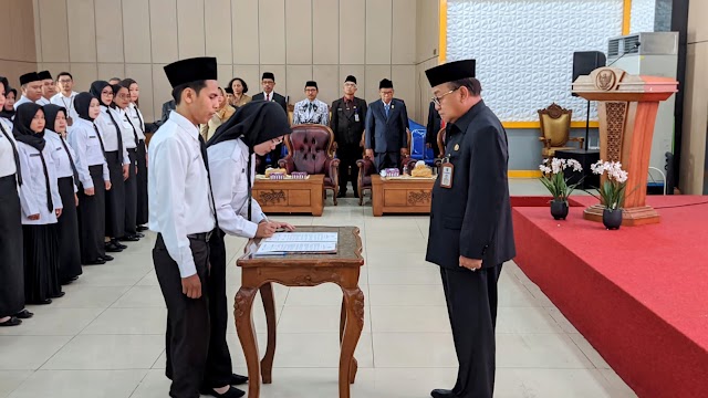 273 PPPK TA 2022 Jabatan Fungsional Guru Terima SK Pengangkatan dari Bupati Tabalong 