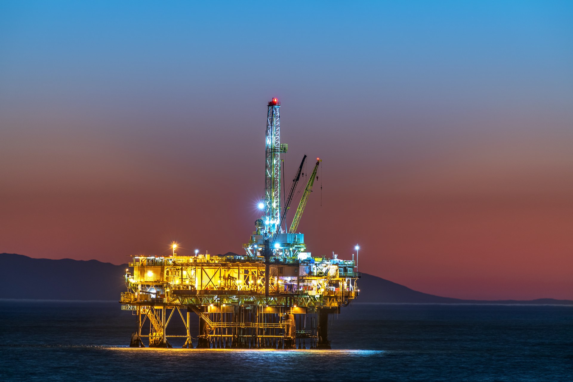 ADNOC announces gas discovery offshore of Abu Dhabi