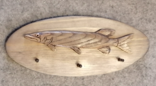 Рыбацкая ключница из дерева
