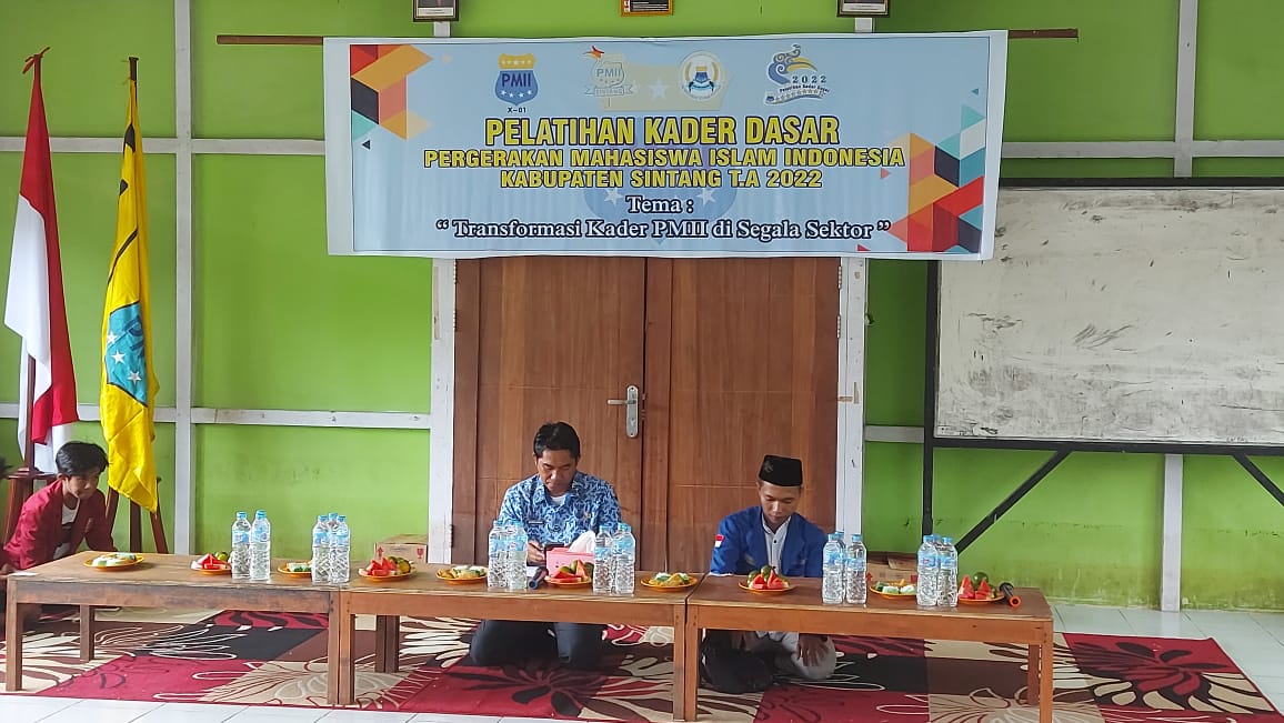 Wakili Bupati Sintang, Kadis Kominfo Buka Pelatihan Kader Dasar PMII Sintang