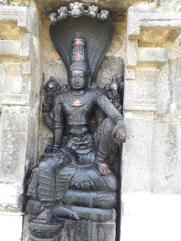 SRI PARAMAPADA NATHAR