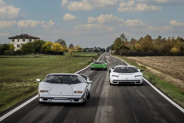 Lamborghini Countach LPI 800-4