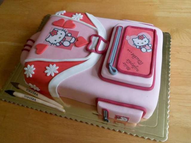 pictures of hello kitty cake