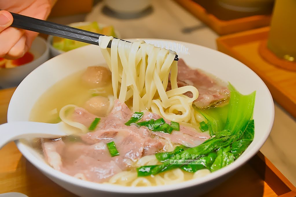 中山區肉骨茶牛肉麵,新加坡肉骨茶,長春路推薦美食