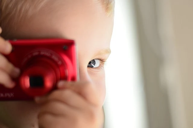 Tips Merawat Kesehatan Mata pada Anak