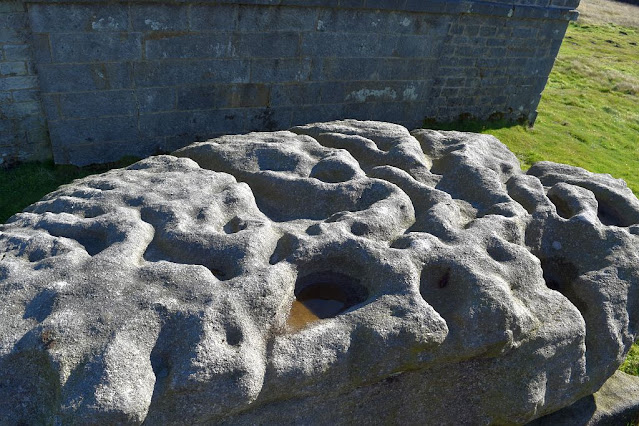 Rocking Stone - Rocking Moor basins