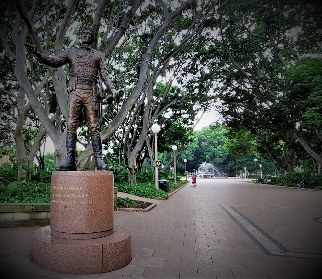 'Governor Lachlan Macquarie' Sculpture by Terrane Plowright | Sydney Public Art