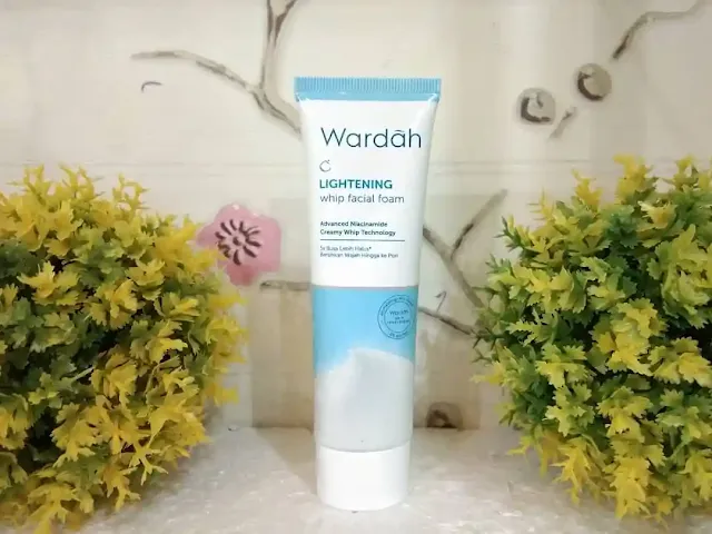 ingredient wardah lightening whip facial foam