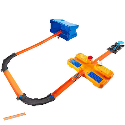 Hộp Xe Hot Wheels Track Builder System Stunt Box 6