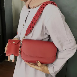 Kamiyastuff Malika Sling Bag