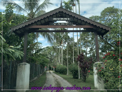 Pintu gerbang Murni Camp