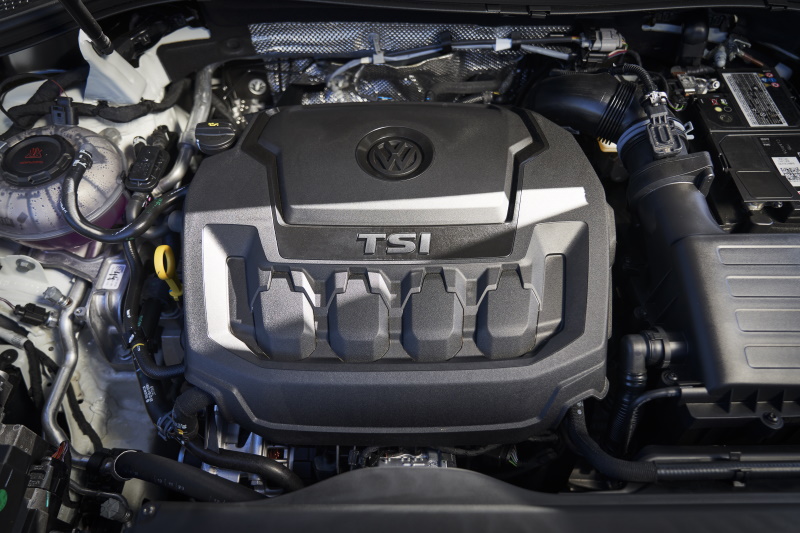 Anthony’s Analysis: 2022 Volkswagen Tiguan 2.0T SEL R-Line The Gentleman Racer