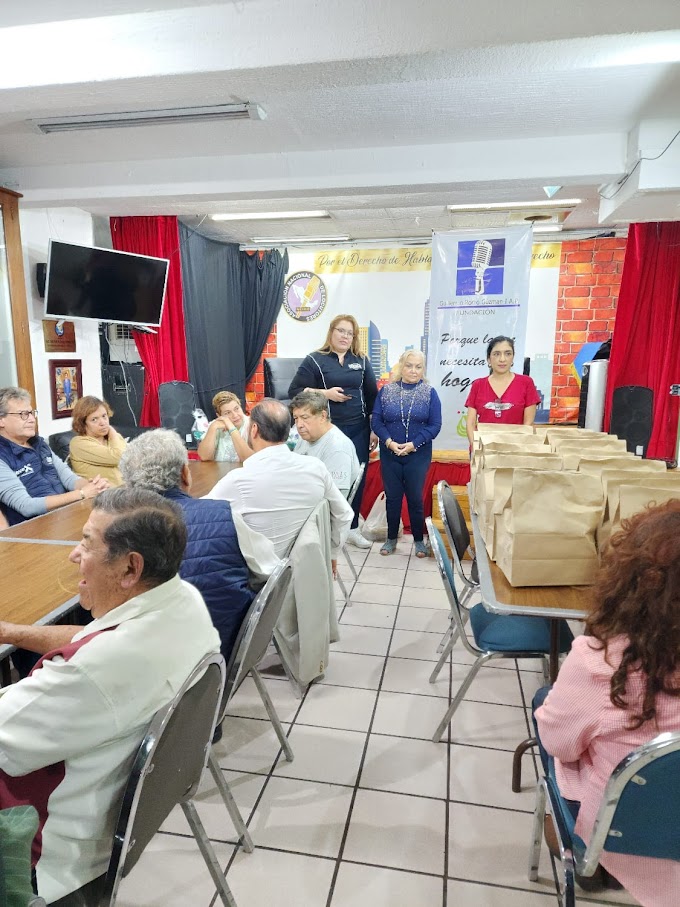Rosalía Buaún Presidenta de ANLM entrega donativo del BTK a Fundación Guillermo Romo Guzmán