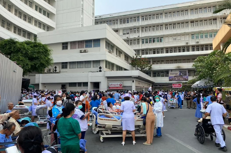 Myanmar Quake Jolts Thailand; Thousands Evacuate