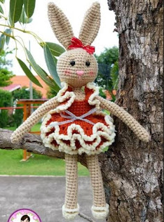 PATRON GRATIS CONEJA AMIGURUMI 49733 🐰