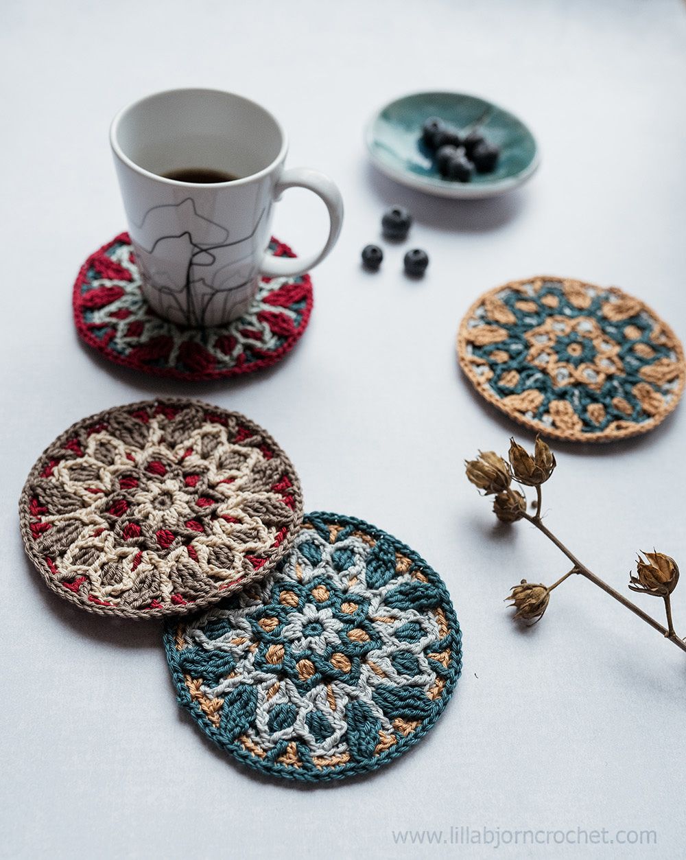 Joys of Winter. Overlay mosaic crochet pattern